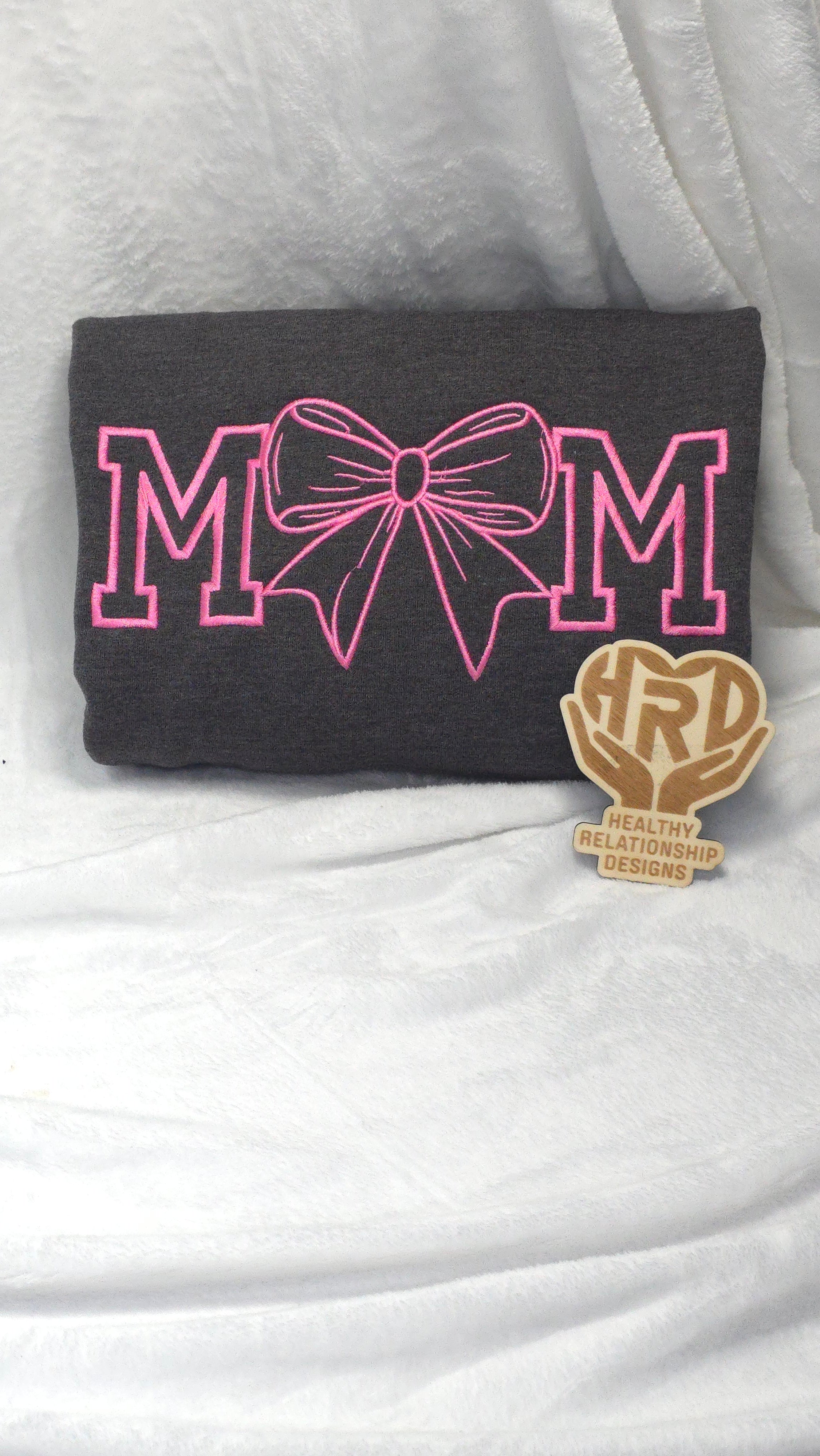 Mom's with Bow embroidery T-shirt, Sweatshirt and Hoodies collections